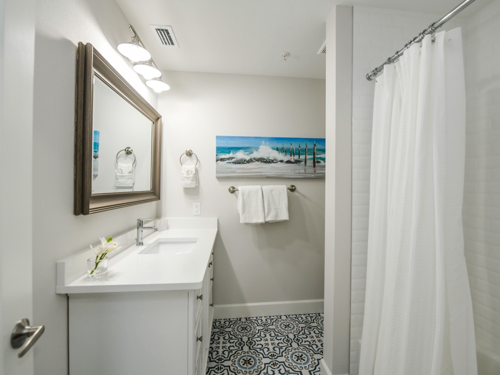 East Unit - Second Bathroom