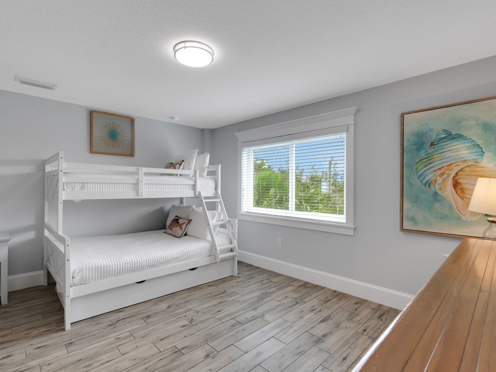 Fourth Bedroom, Twin/Full Bunk