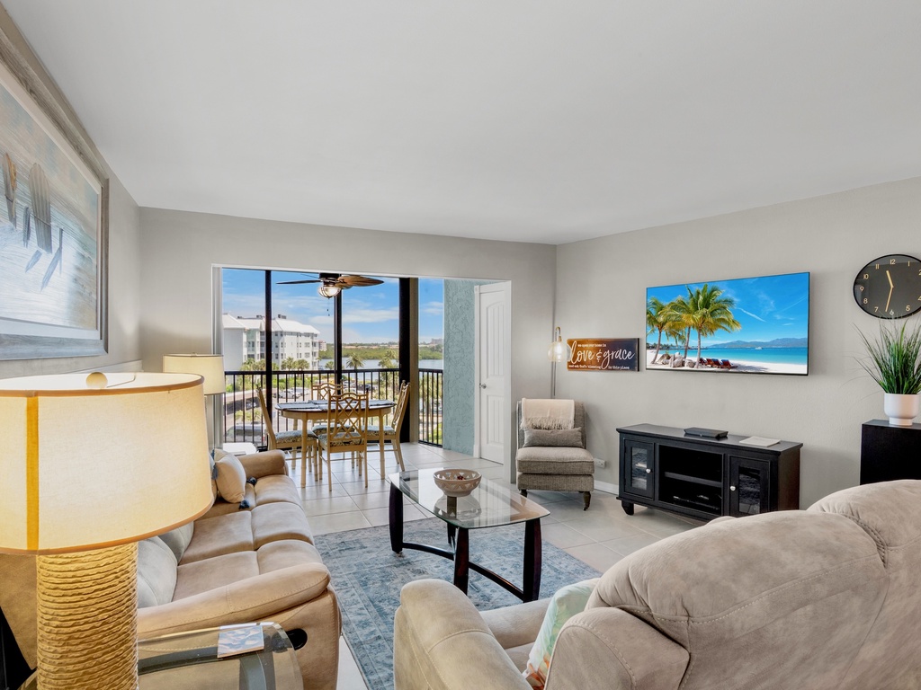 Harbor Towers Unit 415 by Tropical Sands Accommodations