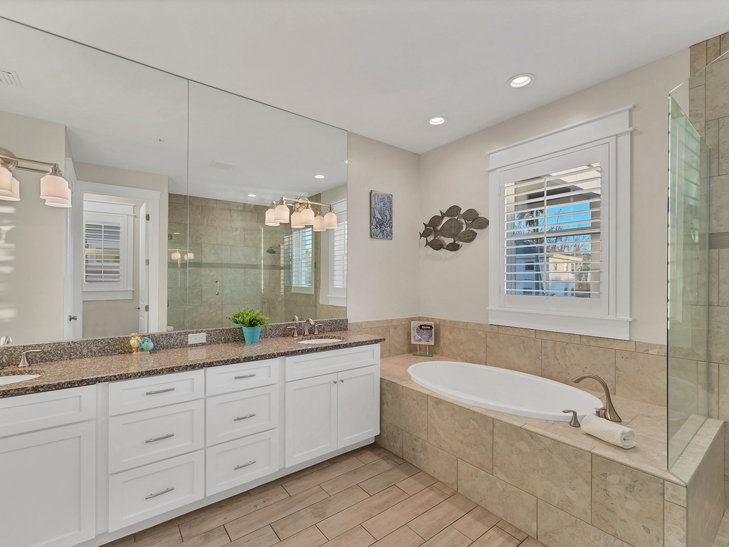 Primary Bathroom, Ensuite