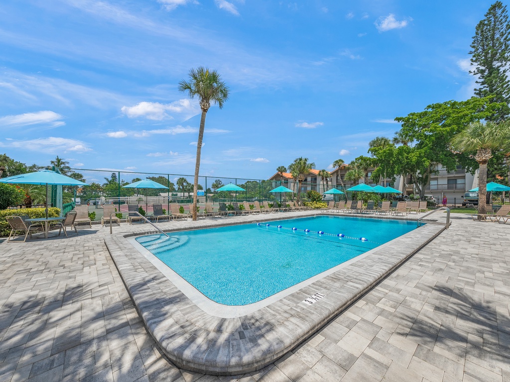 Our House at the Beach, Shared Pool