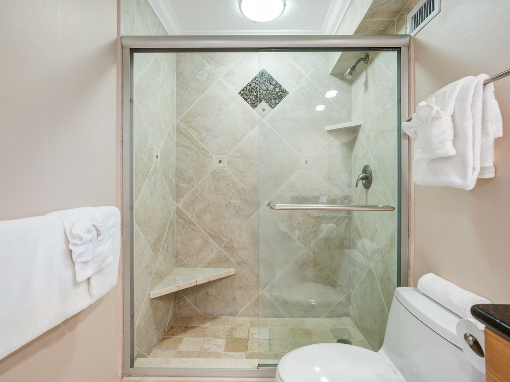 Harbor Towers Unit 330 by Tropical Sands Accommodations