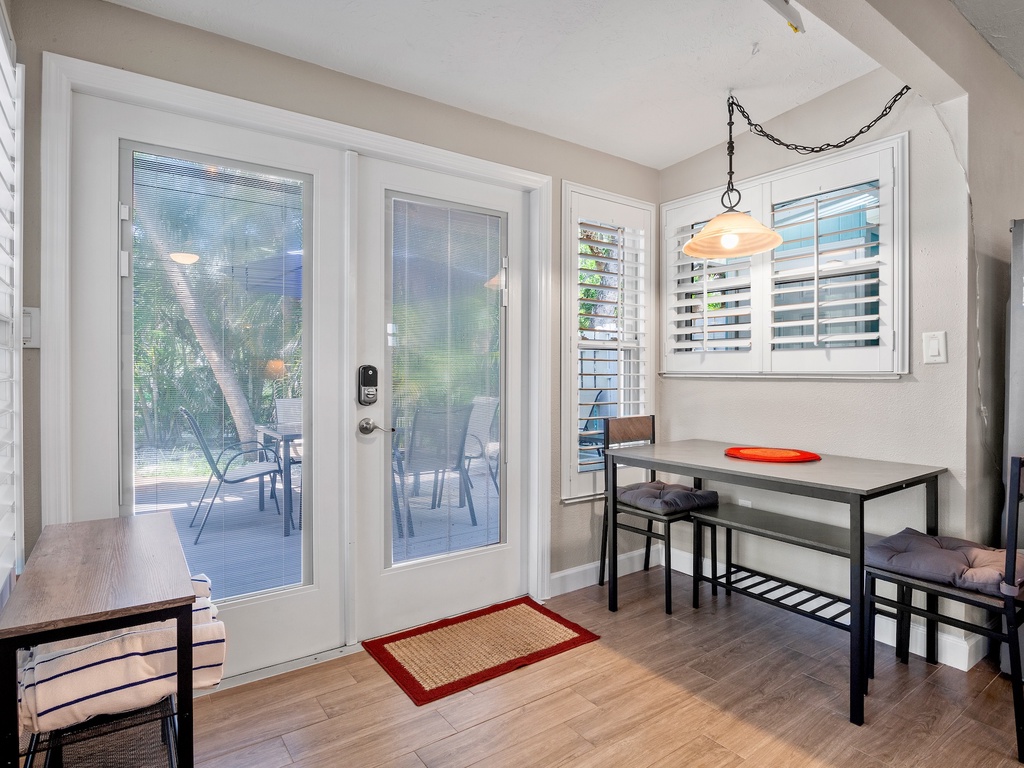 Front Entrance, Dining Area
