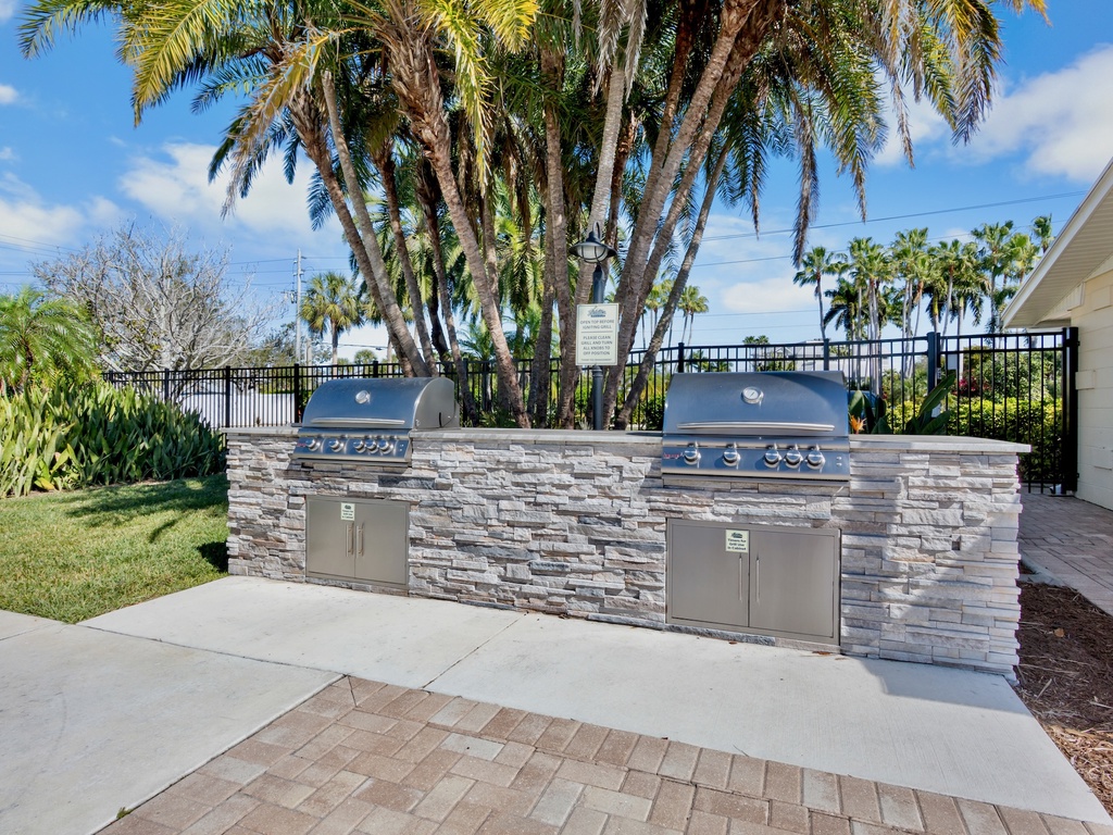 Jamaica Royale - Tropical Sands Accommodations