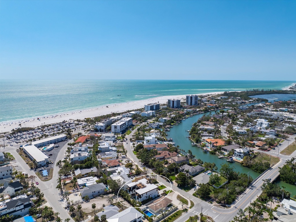 Easy Access to the Beach!