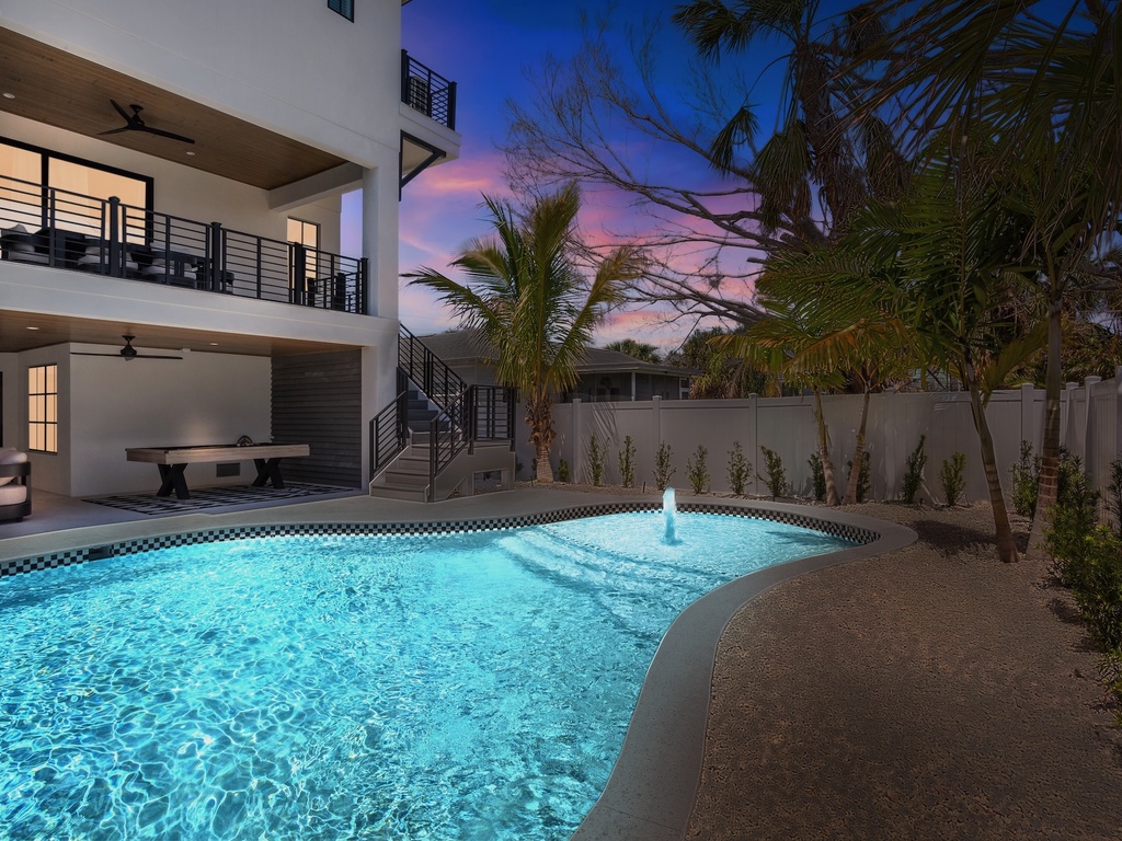 Private Pool and Spa