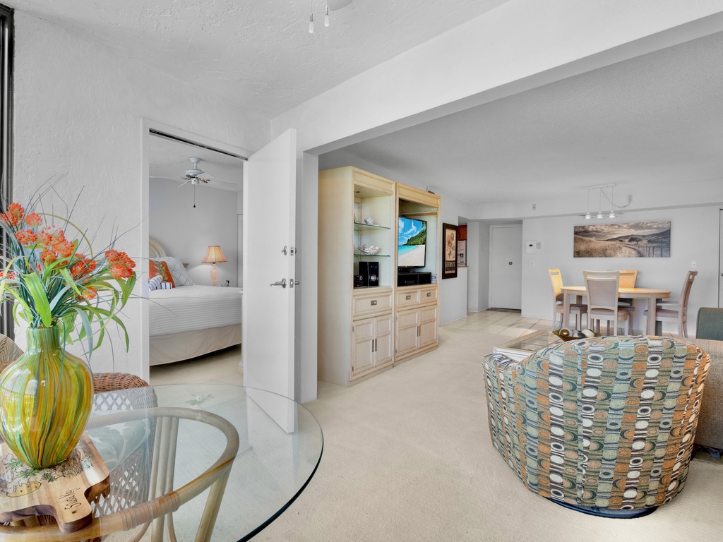 Harbor Towers Unit 525 by Tropical Sands Accommodations