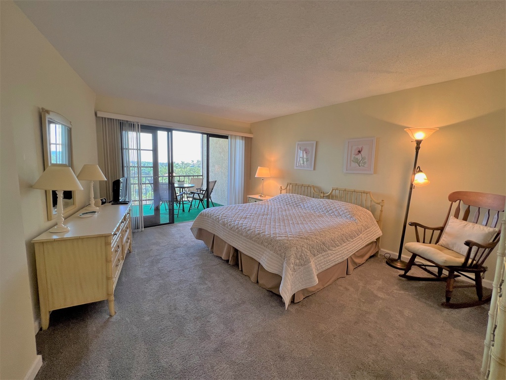 Primary Bedroom, King