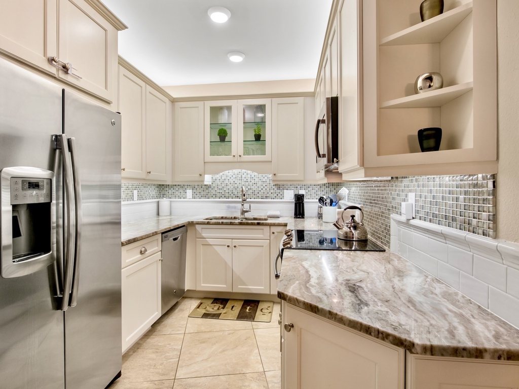 Harbor Towers 111 by Tropical Sands Accommodations