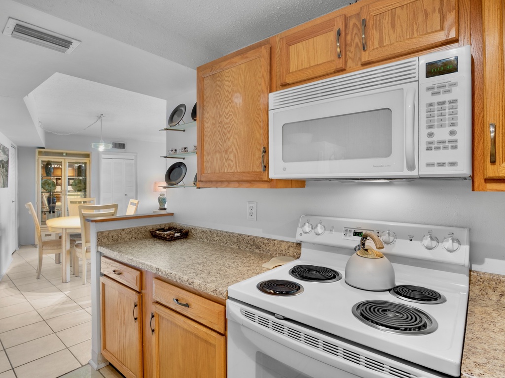 Harbor Towers Unit 525 by Tropical Sands Accommodations