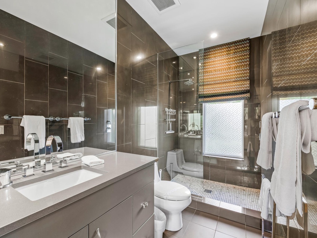 Bedroom 1 - En Suite Bathroom with Walk-in Shower