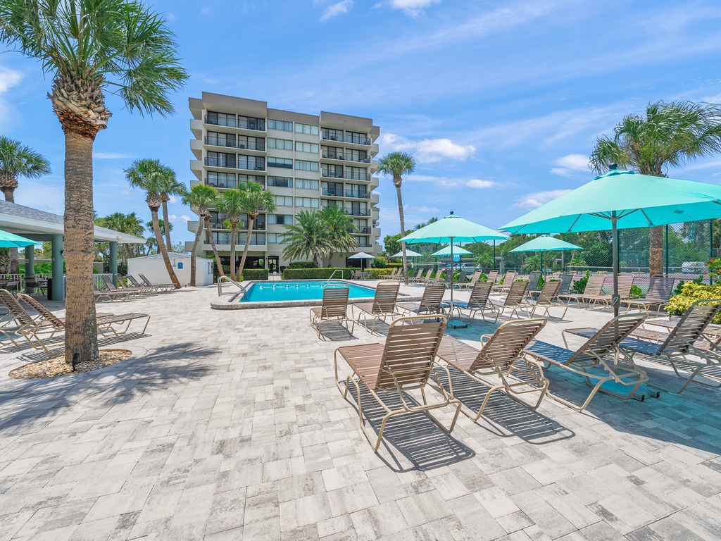 Our House at the Beach, Shared Pool