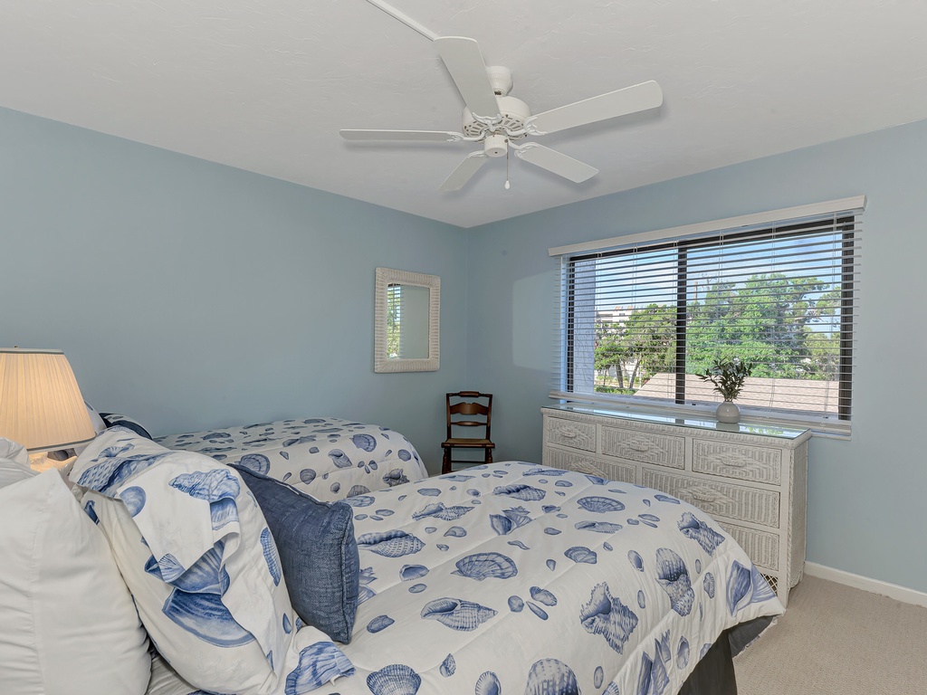 Second Bedroom - Two Twins