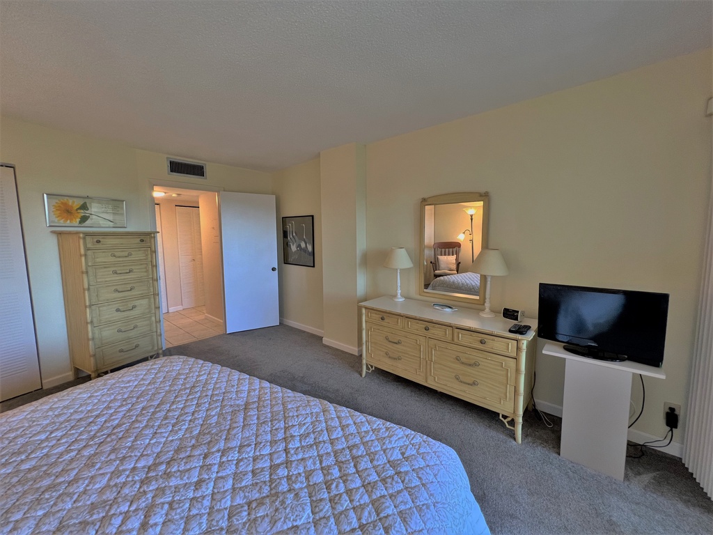 Primary Bedroom, King