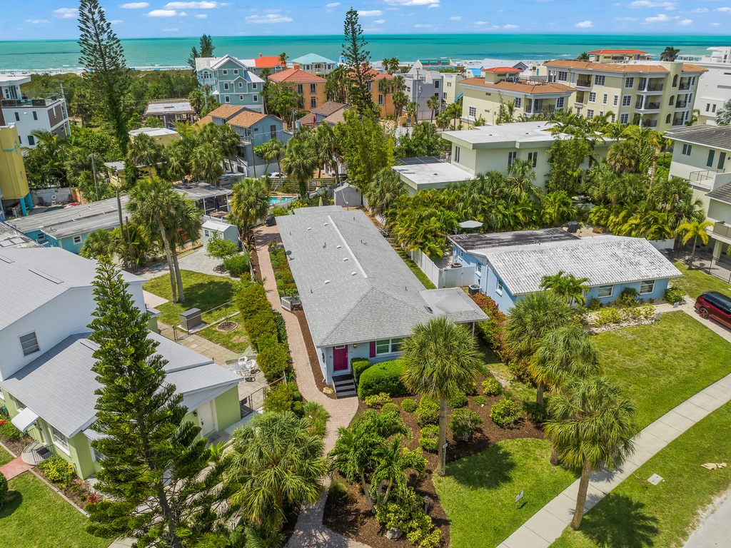 Close to the Beach!
