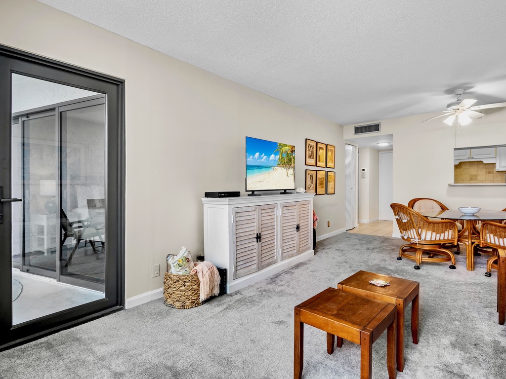 Harbor Towers Unit 501 by Tropical Sands Accommodations