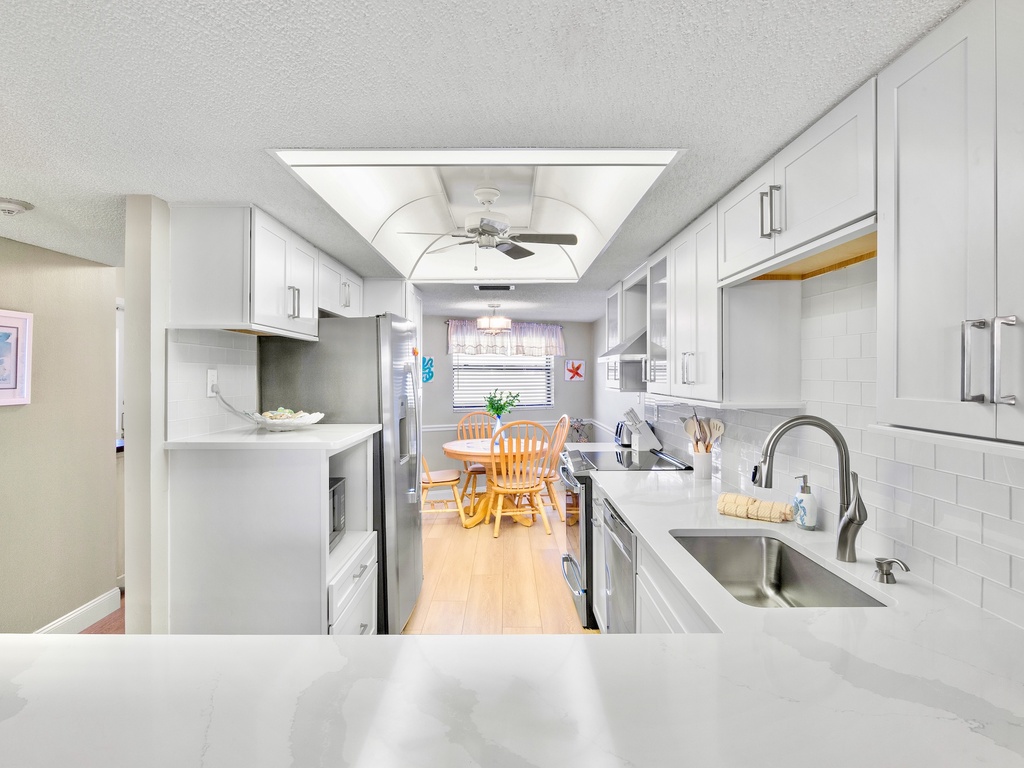 Gulf and Bay Club C209 by Tropical Sands Accommodations