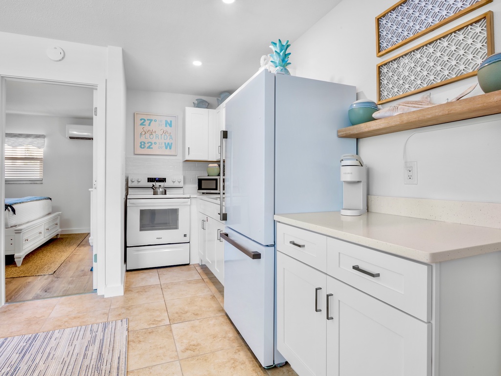 Fully equipped modern kitchen