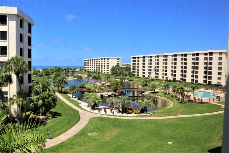 Gulf and Bay Club- C401