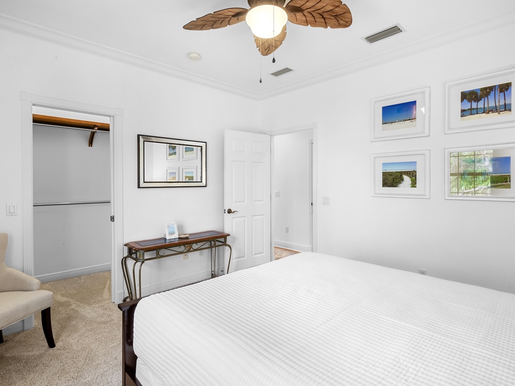 Third Bedroom, Queen