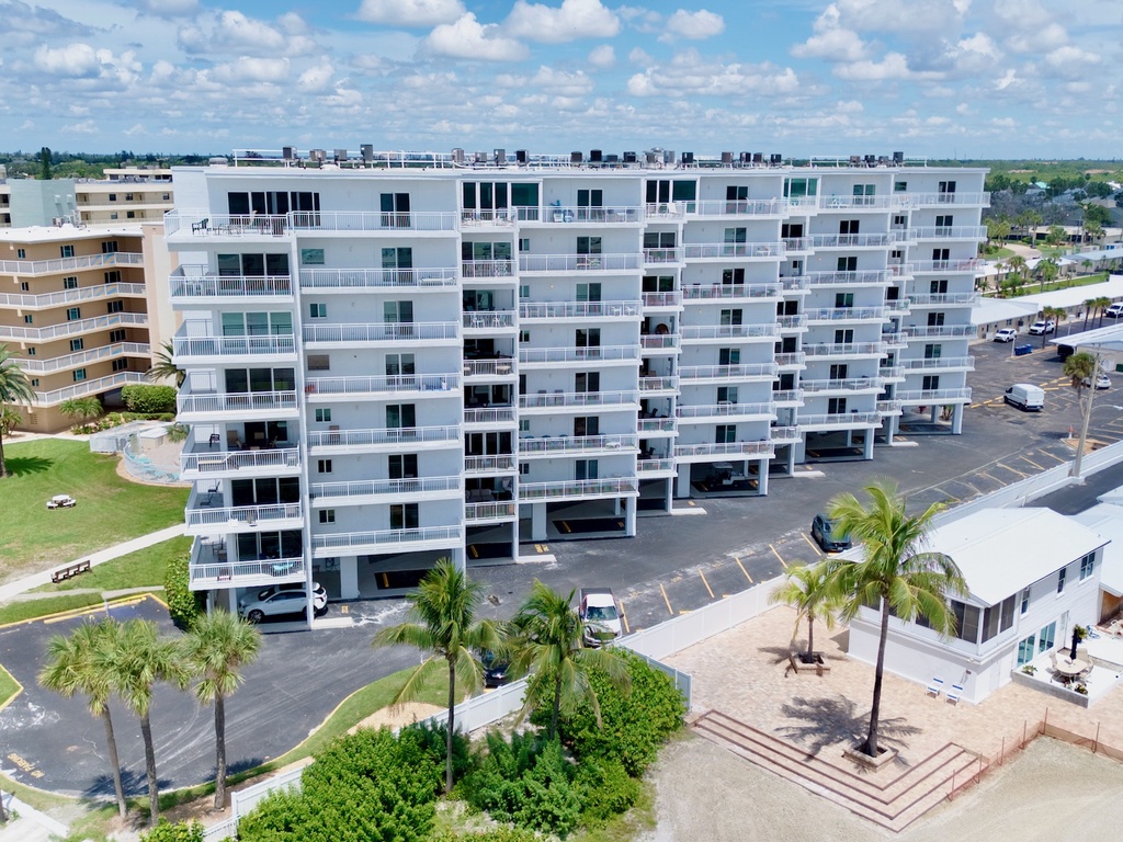 Jamaica Royale - Tropical Sands Accommodations