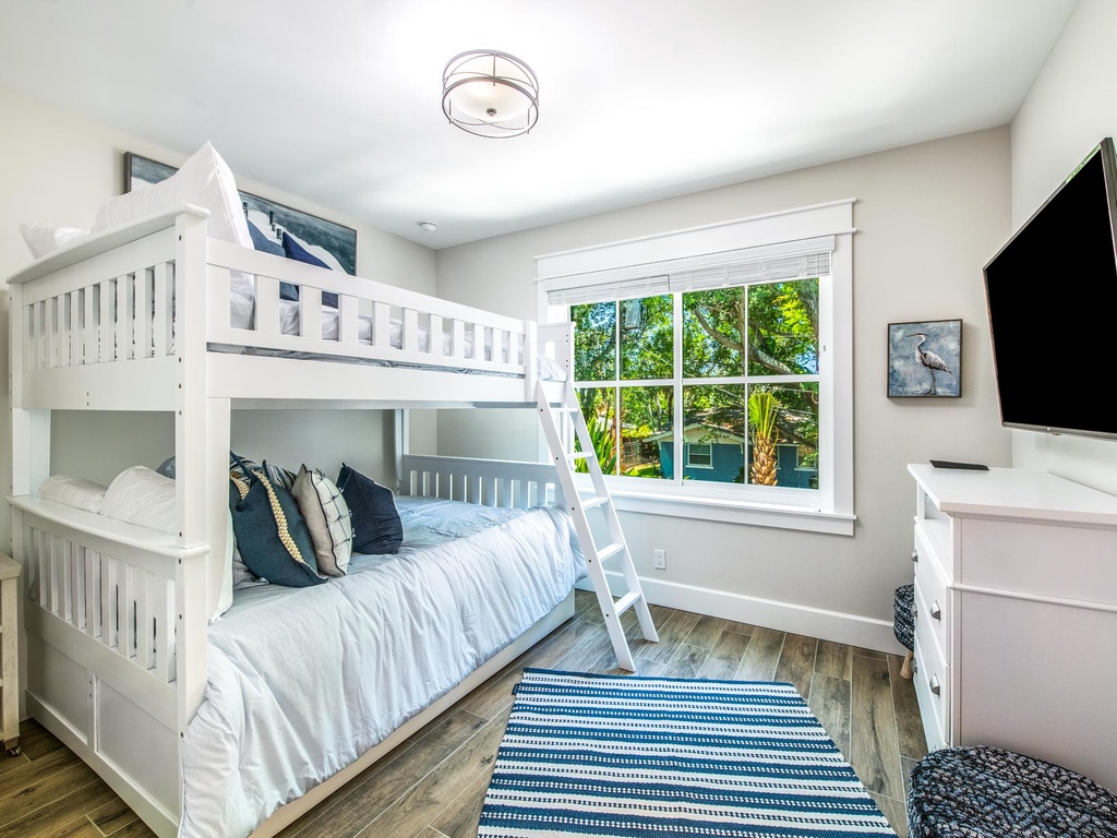 Seventh Bedroom (2nd floor), Full over Full bunk bed with Twin trundle