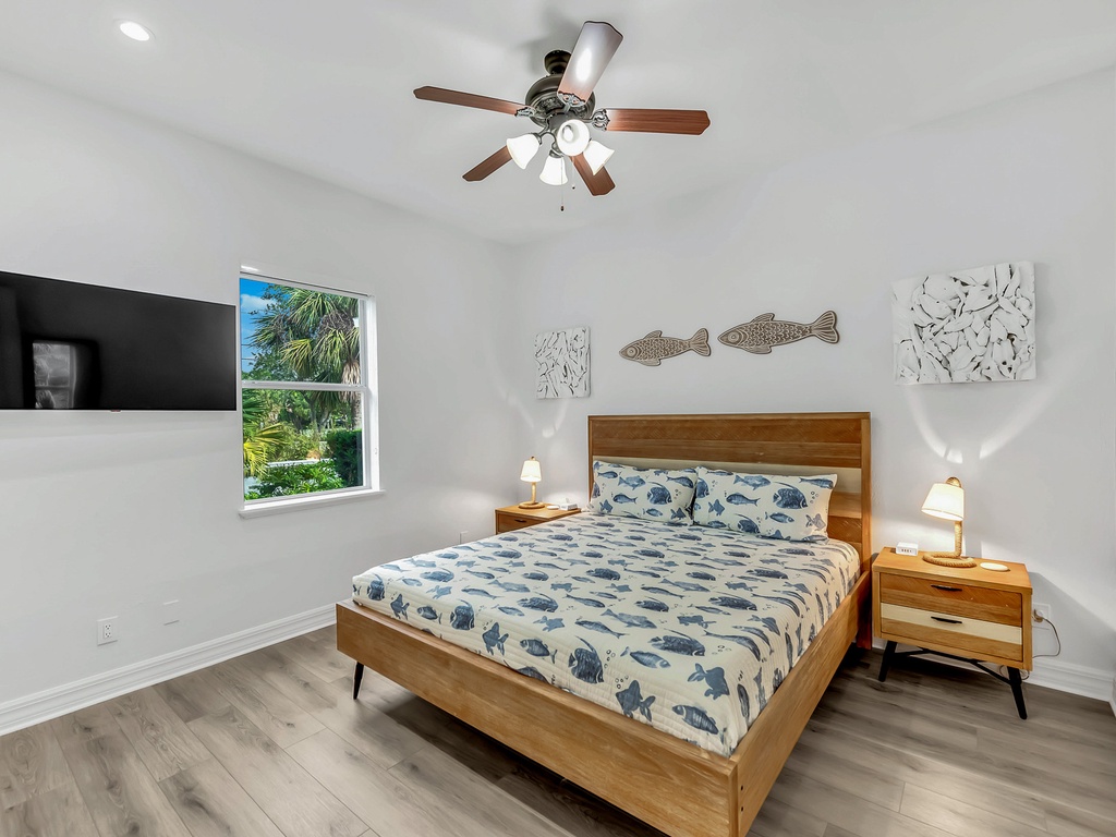 Second Bedroom, King bed