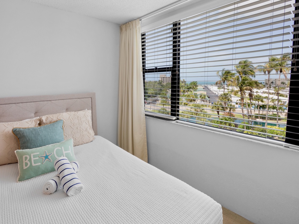 Harbor Towers Unit 525 by Tropical Sands Accommodations