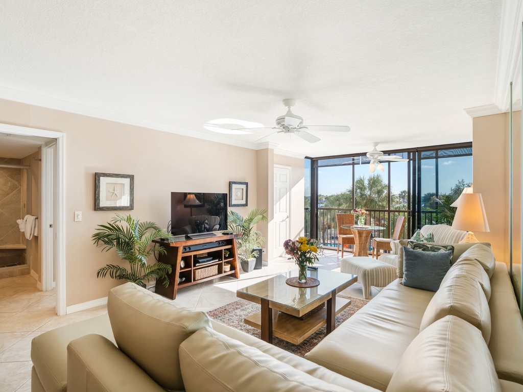 Harbor Towers Unit 330 by Tropical Sands Accommodations