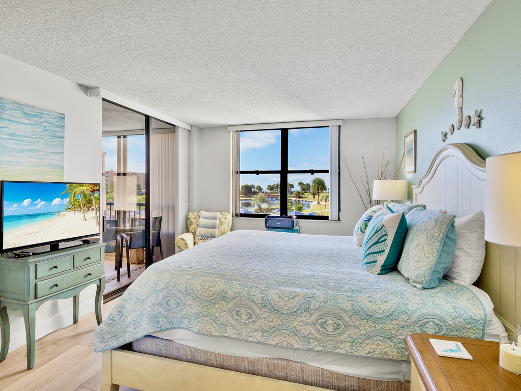 Gulf and Bay Club C209 by Tropical Sands Accommodations