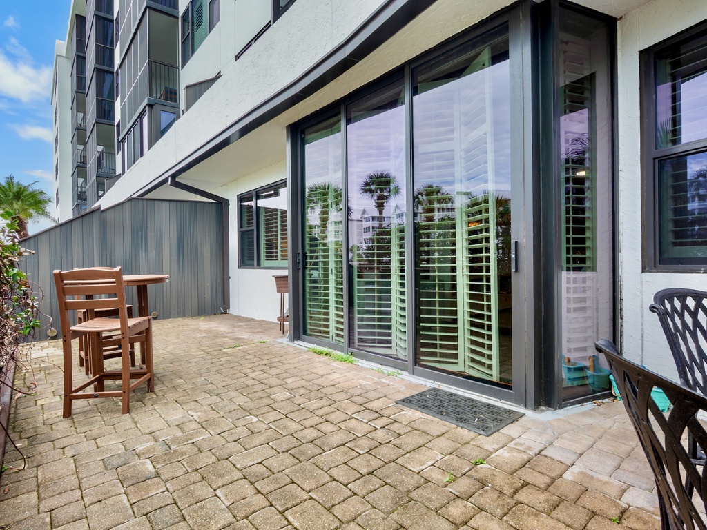 Harbor Towers 111 by Tropical Sands Accommodations