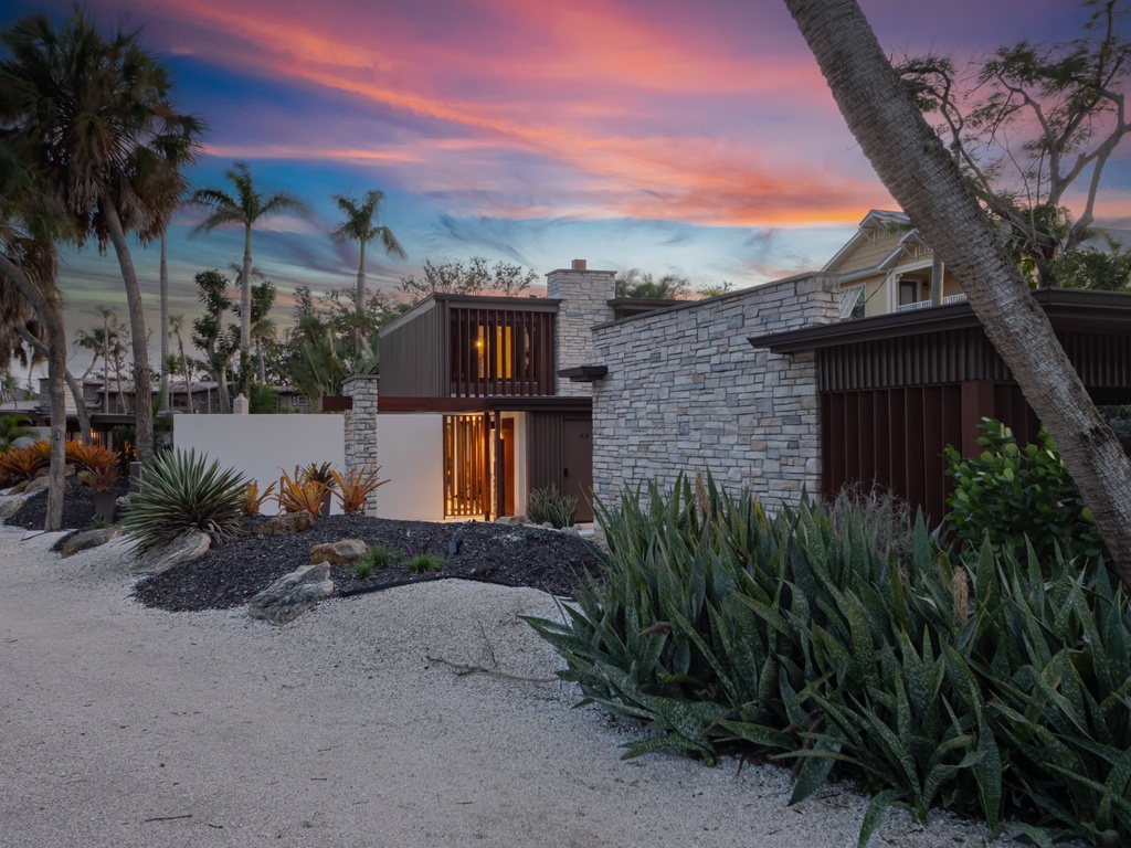 Sundown Sanctuary by Siesta Key Luxury Rental Properties