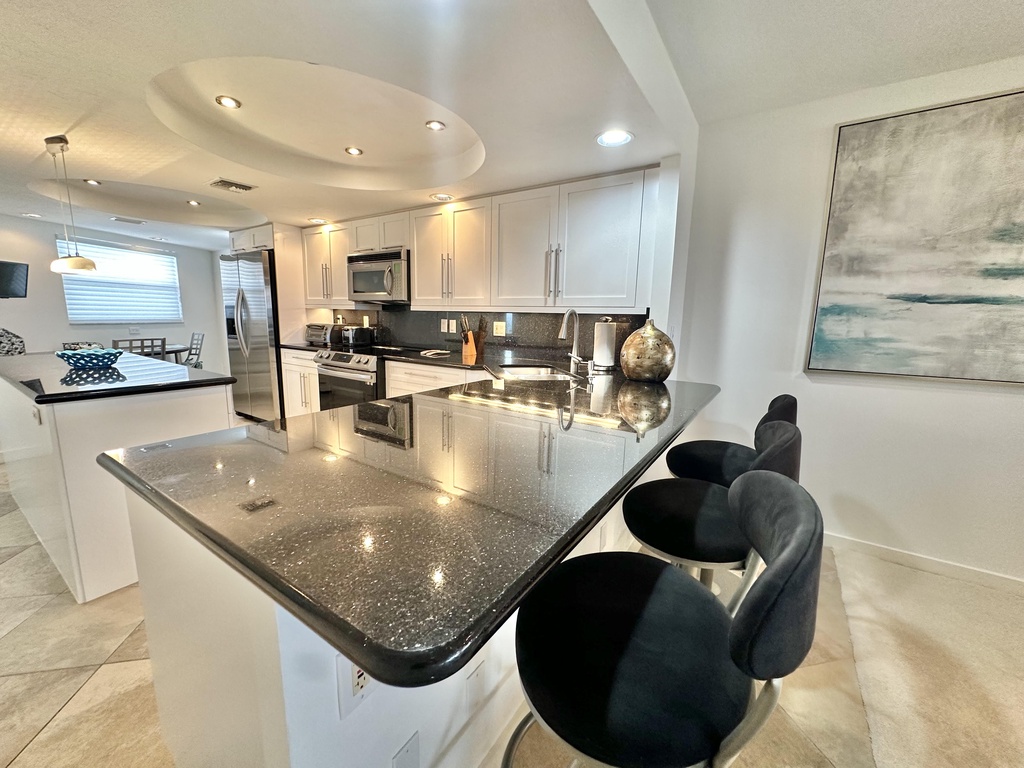 Gulf and Bay Club C702 (1)