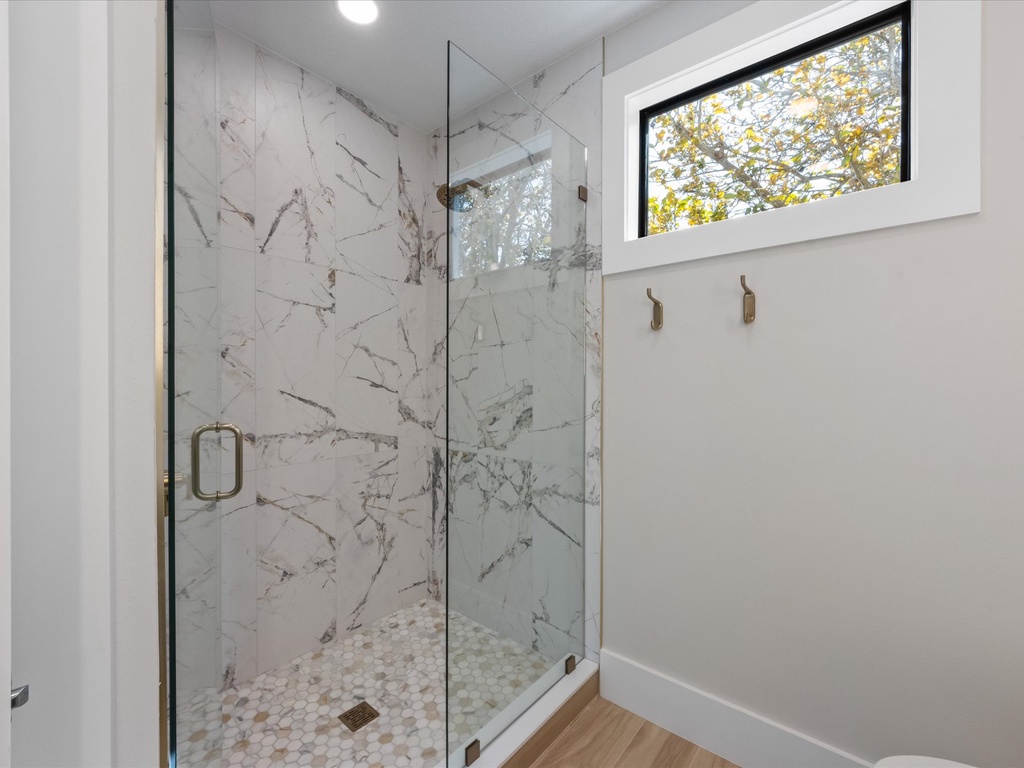 Second Bathroom, Ensuite