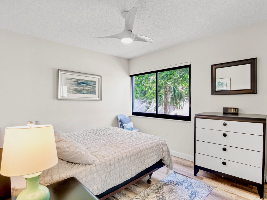 Midnight Cove II 220D