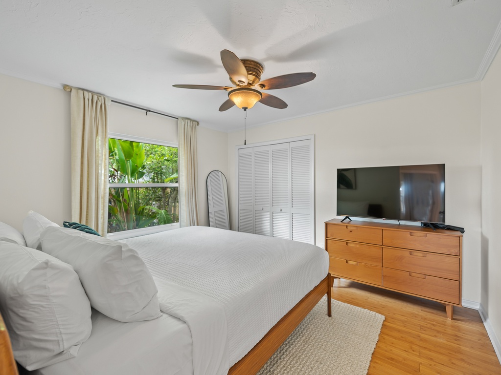 Primary Bedroom - King