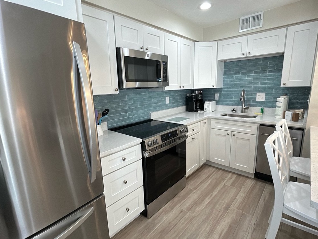 Fully equipped kitchen