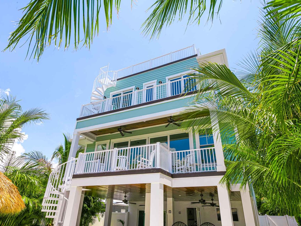 2 Rear Balconies and Roof Top Deck