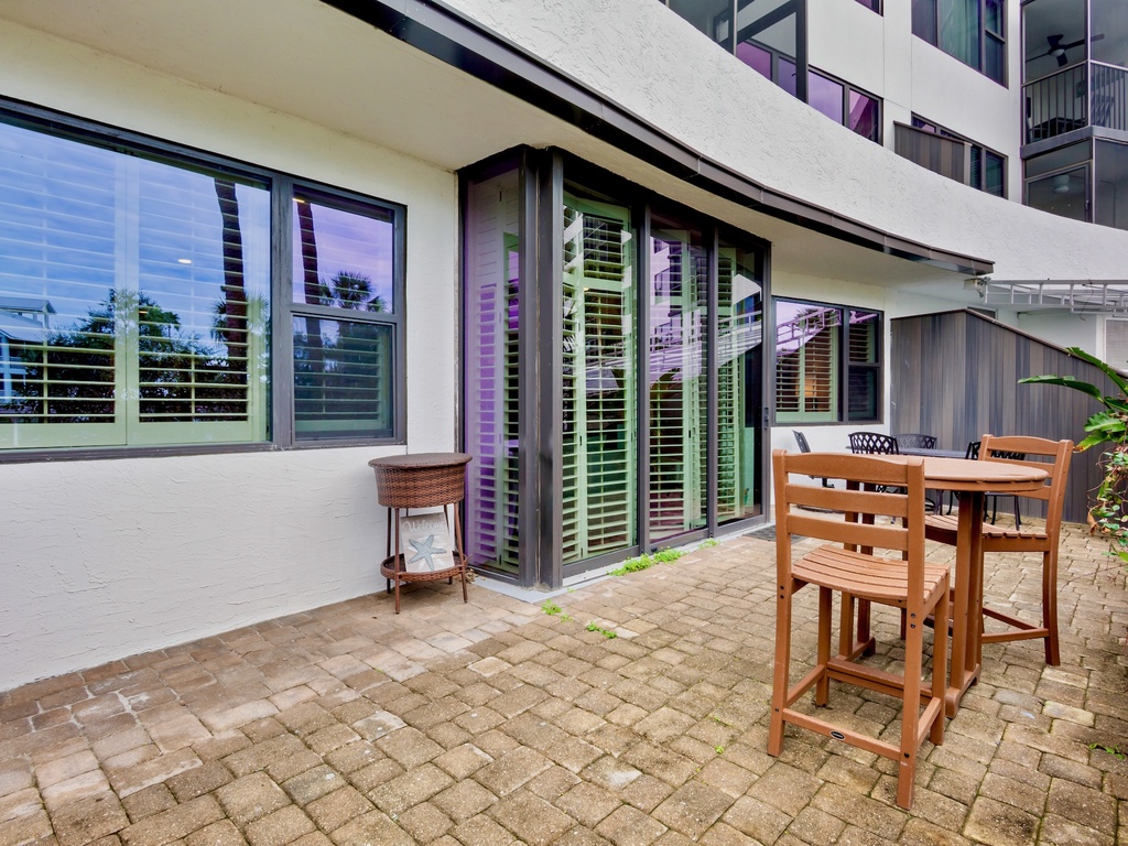 Harbor Towers 111 by Tropical Sands Accommodations