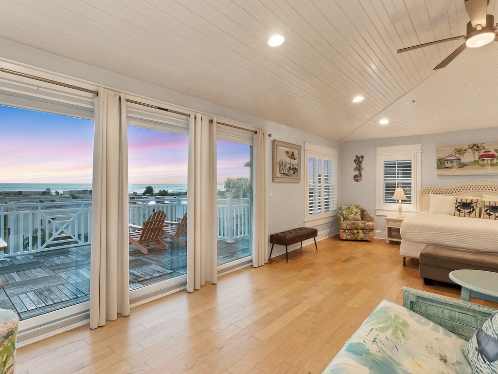 Primary Bedroom, King