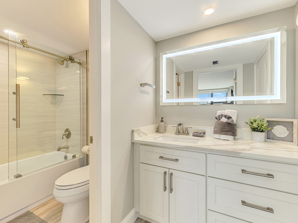 Second Bathroom, Ensuite