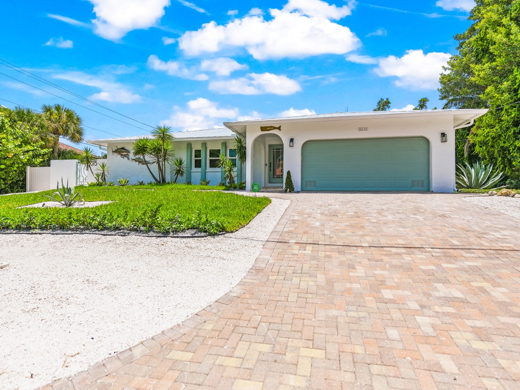 Entryway setting the tone for relaxation