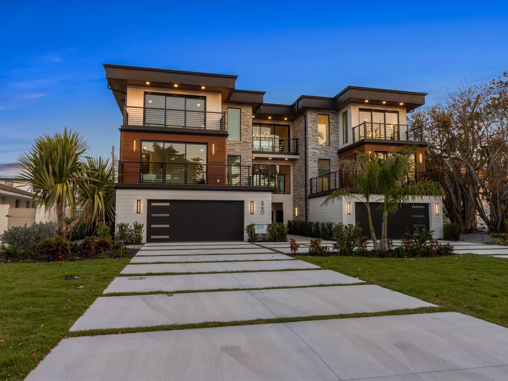 Lido Luxe Estate by Lido Key Vacations
