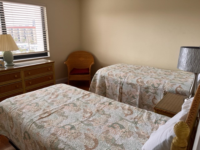 955 Guest Bed 2