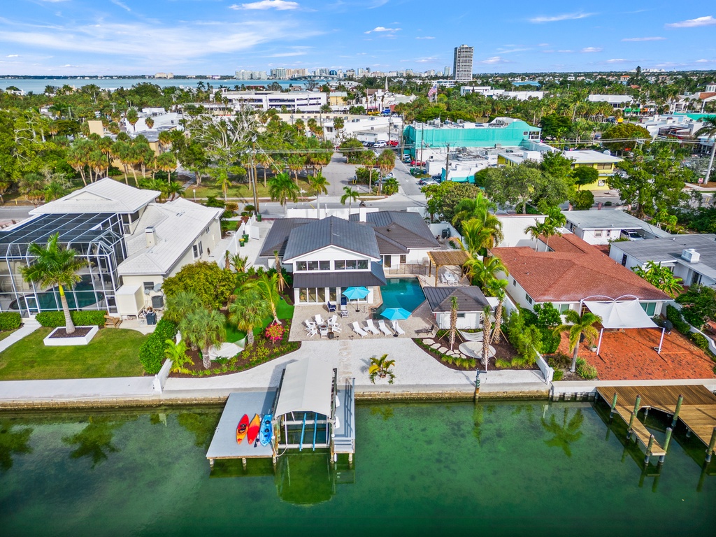 Manatee Cove - By Lido Key Vacations