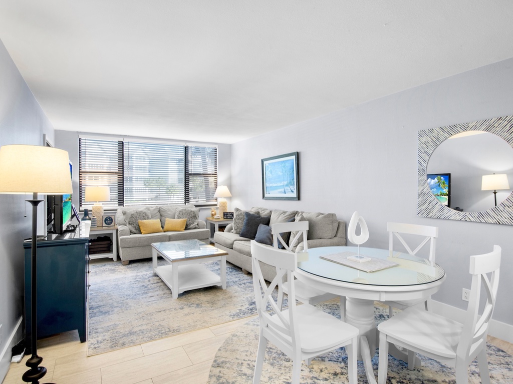 Harbor Towers Unit 212 by Tropical Sands Accommodations