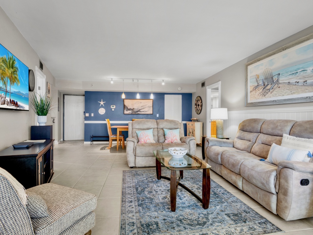 Harbor Towers Unit 415 by Tropical Sands Accommodations