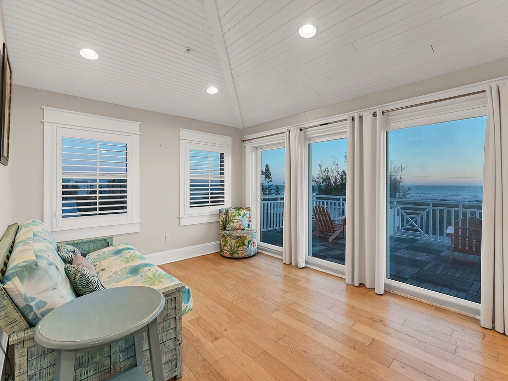 Primary Bedroom, King