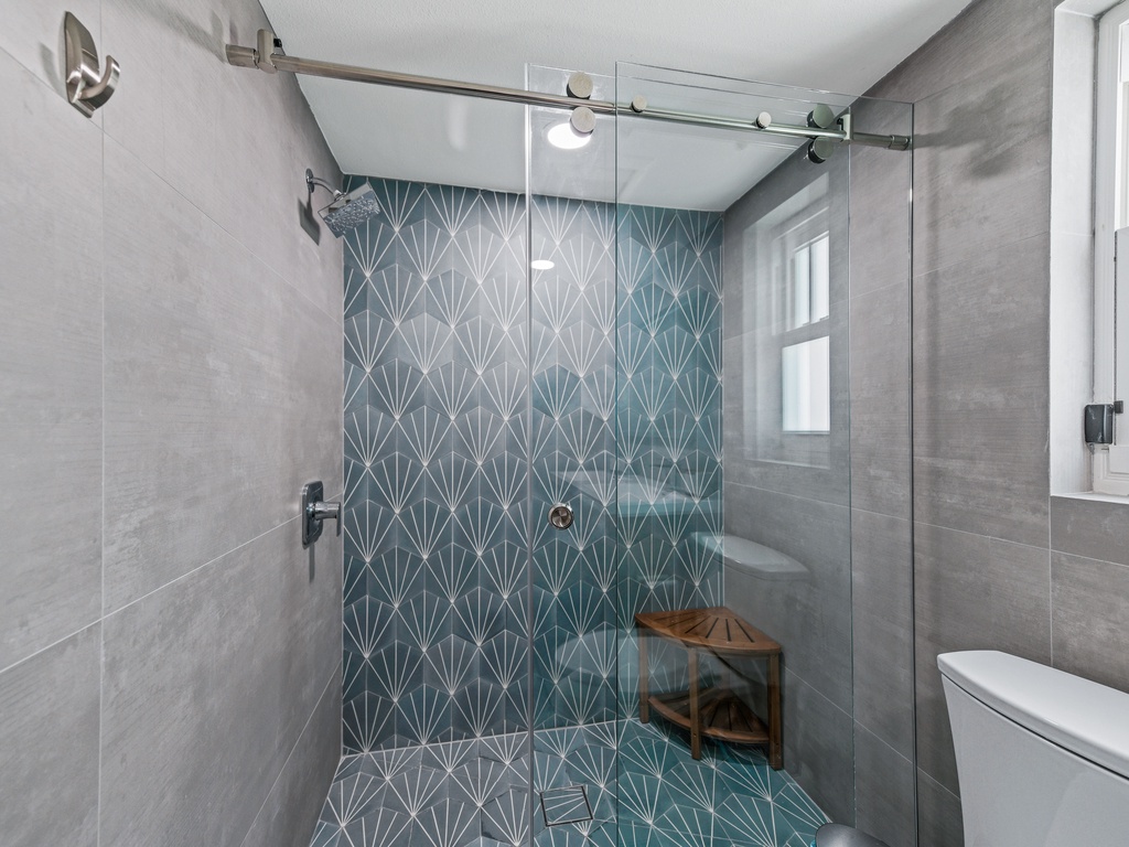 Primary Bedroom-Ensuite Bathroom