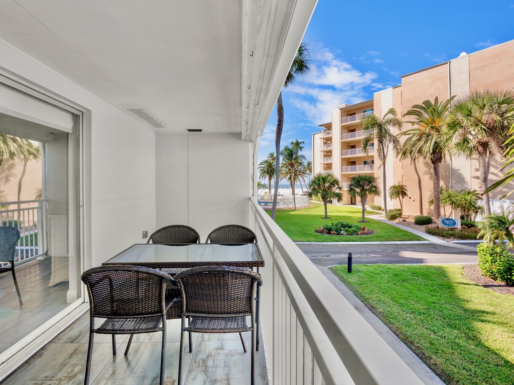 Jamaica Royale PH2 by Tropical Sands Accommodations